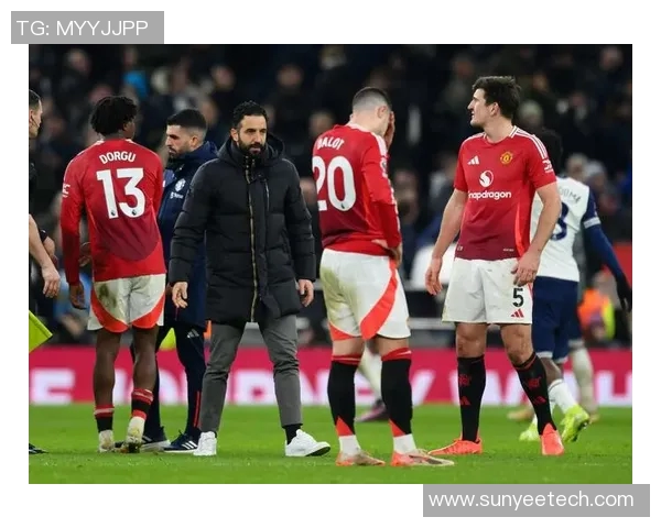 曼联主帅承认目前阵容不够强大，愿意加强引援