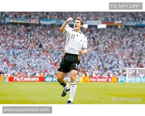 精彩瞬间回顾最佳进球视频盘点让你重温足球场上的辉煌时刻